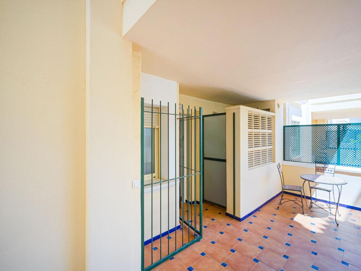 Apartment With Pool In Urb Medina Del Sol Дения Экстерьер фото